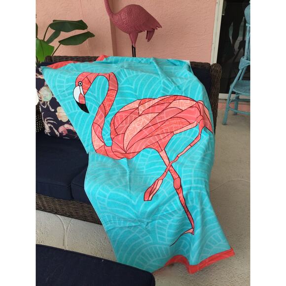 Better Homes & Gardens XL Oversized Beach Towel Flamingo NWT - Picture 3 of 11
